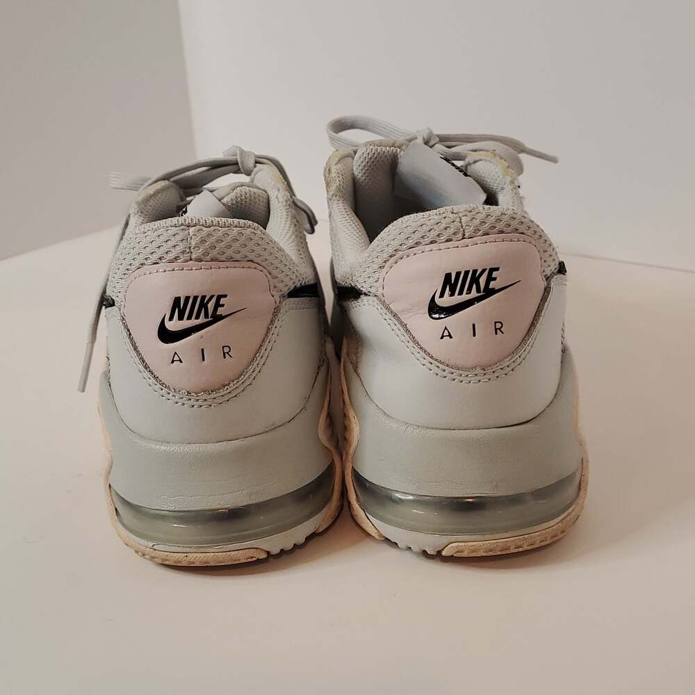Nike - Picture 6 of 13
